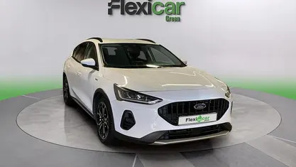 Usado Ford Focus Active 155 CV (114 kW) 2022 Blanco Berlina