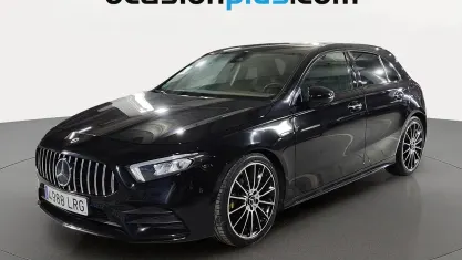 Usado Mercedes A180 AMG 116 CV (85 kW) 2021 Negro Utilitario