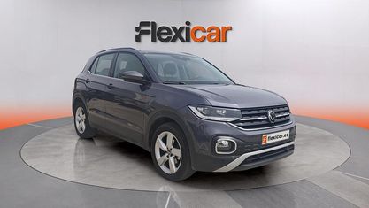 Usado VW T-Cross Advance 150 CV (110 kW) 2022 Gris SUV