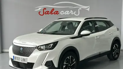Usado Peugeot e-2008 Allure 100 kW (136 CV) 2020 Blanco SUV