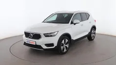 Blanco Usado 2021 Volvo XC40 Momentum SUV | 24.599 € (Precio justo)