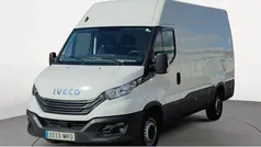 Blanco Usado 2023 Iveco Daily Berlina | 25.328 € (Buen precio)