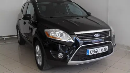 Usado Ford Kuga 140 HP (102 kW) 2010 Branco SUV
