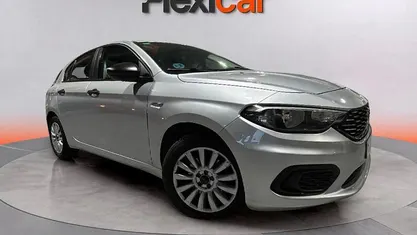 Gris Usado 2019 Fiat Tipo Lounge Berlina | 9990 € (Buen precio)