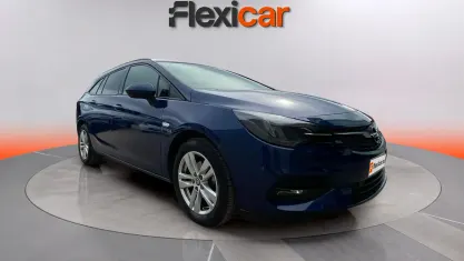 Usado Opel Astra Business Elegance 131 CV (96 kW) 2021 Azul Familiar