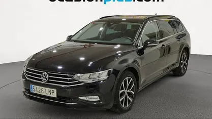 Usado VW Passat Executive 150 CV (110 kW) 2021 Familiar