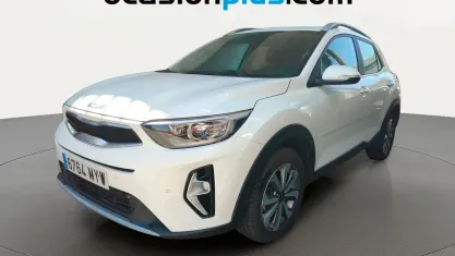 Usado Kia Stonic 101 CV (74 kW) 2025 Blanco SUV