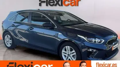 Occasion Kia Ceed 120 PK (88 kW) 2019 Blauw Hatchback