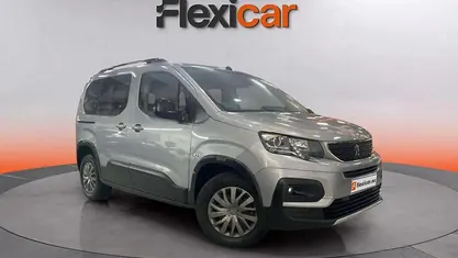 Usado Peugeot Rifter Allure 101 CV (74 kW) 2023 Monovolumen