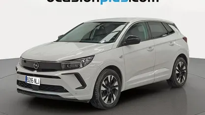 Usado Opel Grandland X Design & Tech 131 CV (96 kW) 2023 SUV