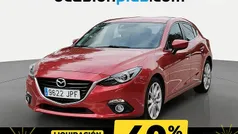 Rojo Usado 2016 Mazda 3 Luxury Utilitario | 10.350 € (Precio justo)