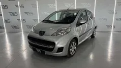 Gris Usado 2010 Peugeot 107 Utilitario | 5900 €