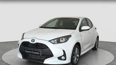 Usado 2024 Toyota Yaris Hybrid Active Monovolumen | 21.600 € (Precio justo)