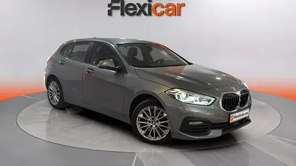 Usado BMW 118 136 CV (100 kW) 2023 Gris Utilitario