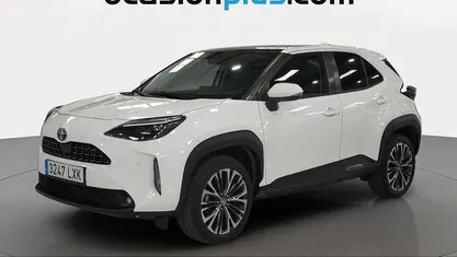 Usado Toyota Yaris Cross Plus 116 CV (85 kW) 2022 Blanco SUV