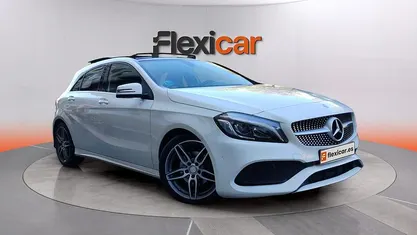 Usado Mercedes A180 AMG line 122 CV (89 kW) 2017 Blanco Berlina