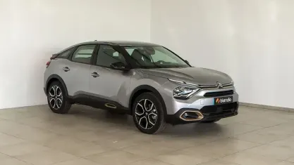 Usado Citroën e-C4 Shine 114 kW (156 CV) 2023 Gris Utilitario