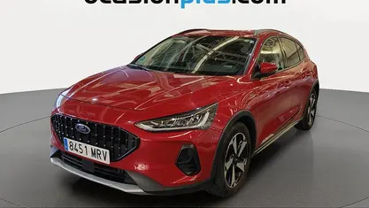 Usado Ford Focus Active 155 CV (114 kW) 2024 Rojo Utilitario