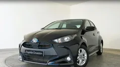 Negro Usado 2021 Toyota Yaris Hybrid Active Berlina | 16.800 € (Precio justo)