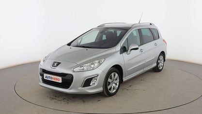 Usado Peugeot 308 Active 114 HP (83 kW) 2014 Prateado Carrinha