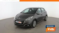 Usado 2018 Peugeot 208 Allure Utilitario | 8999 € (Buen precio)