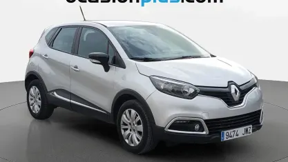 Usado Renault Captur Intens 90 CV (66 kW) 2017 Gris plata SUV