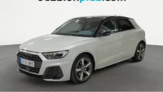 Gris plata Usado 2023 Audi A1 Sportback Black Edition Utilitario | 23.410 € (Precio justo)