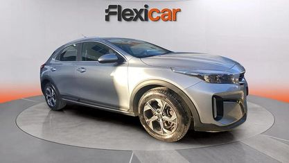 Usado Kia XCeed 160 HP (117 kW) 2023 Cinzento SUV