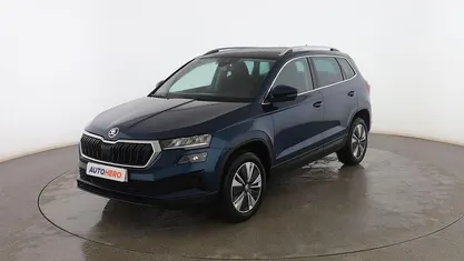 Usado Skoda Karoq Ambition 150 CV (110 kW) 2022 Azul SUV