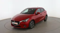 Rojo Usado 2016 Mazda 2 Luxury Berlina | 11.999 € (Precio justo)