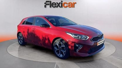 Usado Kia Ceed 100 HP (73 kW) 2020 Vermelho Citadino