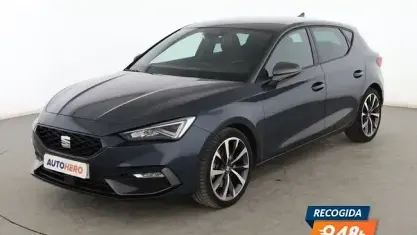 Usado Seat Leon FR 150 HP (110 kW) 2022 Cinzento Sedan