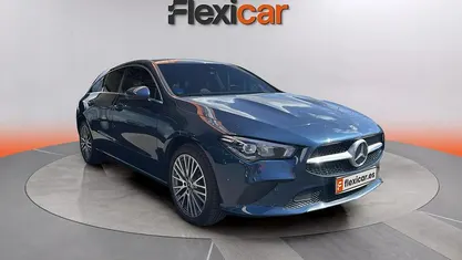 Usado Mercedes CLA250e Shooting Brake 218 CV (160 kW) 2022 Azul Familiar