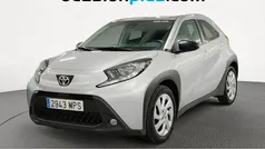 Usado 2024 Toyota Aygo Play Utilitario | 13.510 € (Precio justo)