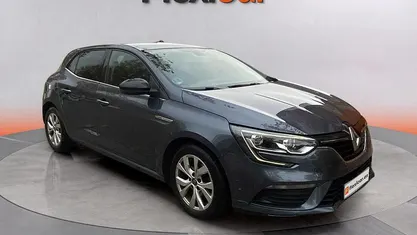Usado Renault Mégane IV Business 140 CV (102 kW) 2020 Gris Berlina