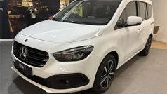 Blanco Nuevo 2025 Mercedes T180 Monovolumen | 29.200 € (Super precio)