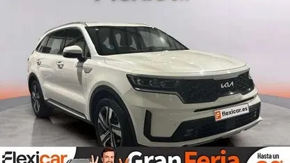 Usado Kia Sorento 232 CV (170 kW) 2023 Gris SUV