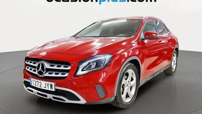 Używany Mercedes GLA200 Urban 136 KM (100 kW) 2017 Czerwony SUV