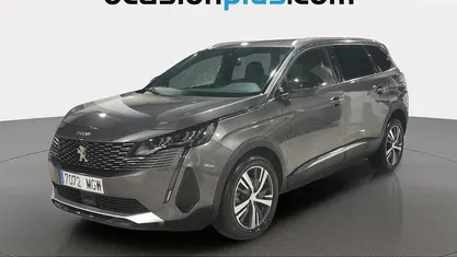 Käytetty Peugeot 5008 Allure 131 HP (96 kW) 2023 Harmaa Katumaasturi
