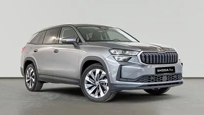Gris Usado 2025 Skoda Kodiaq Selection SUV | 33.990 € (Precio justo)