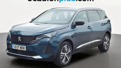 Usado Peugeot 5008 Allure 131 CV (96 kW) 2023 Azul SUV