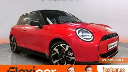 Usado Mini Cooper 135 kW (184 CV) 2024 Rojo Utilitario