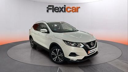 Usado Nissan Qashqai Acenta 140 HP (102 kW) 2020 Branco SUV