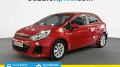Rojo Usado 2015 Kia Rio Utilitario | 8150 € (Precio justo)