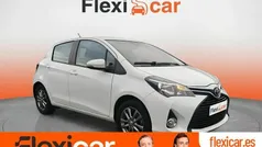 Blanco Usado 2017 Toyota Yaris Active Berlina | 9690 € (Buen precio)