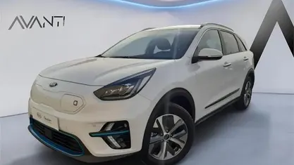Käytetty Kia Niro 150 kW (204 HP) 2021 Valkoinen Katumaasturi