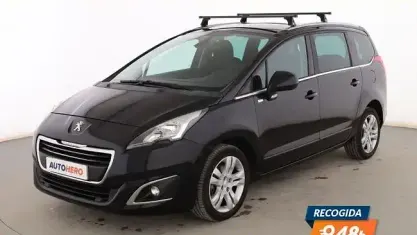 Usado Peugeot 5008 Style 120 CV (88 kW) 2014 Negro Monovolumen
