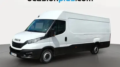 Begagnad Iveco Daily 156 HK (114 kW) 2023 Kombi