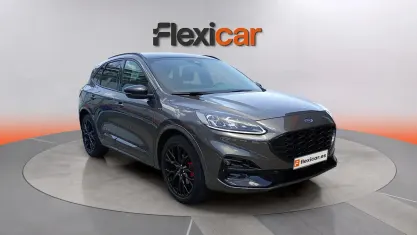 Usado Ford Kuga ST-Line 150 CV (110 kW) 2023 Gris SUV