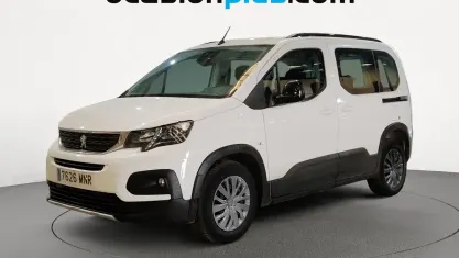 Usado Peugeot Rifter Allure 102 CV (75 kW) 2024 Blanco Monovolumen